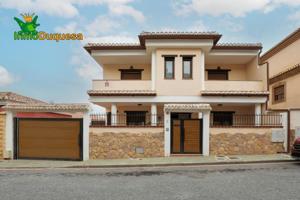 Chalet en venta en Padul, Entrada photo 0