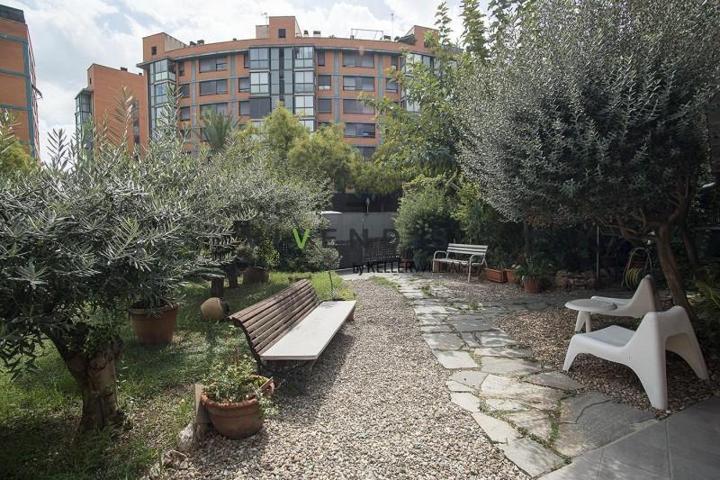 Piso en venta en Sant Andreu de la Barca, Parc de la vall de palau photo 0