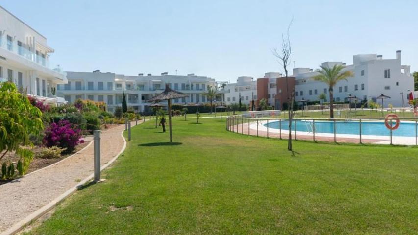 Piso en venta en Chipiona, Costa Ballena - Las Tres Piedras photo 0