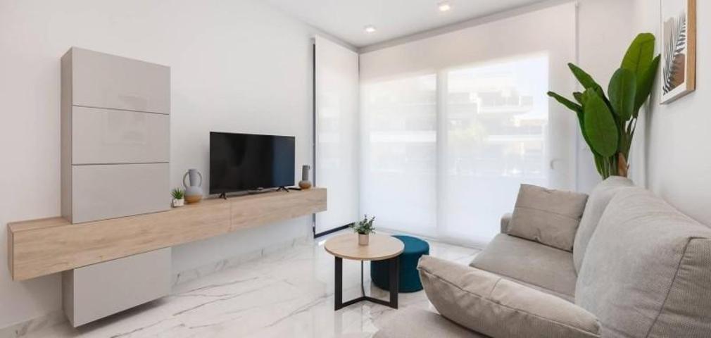 Apartamento en venta en Orihuela Costa, Punta Prima photo 0