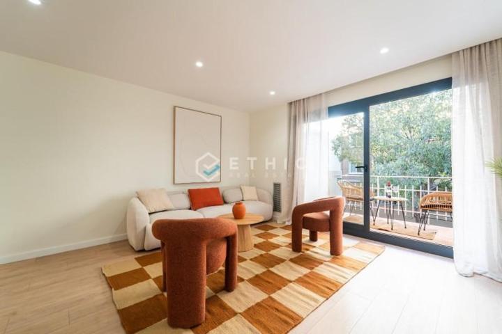 Piso en venta en Barcelona, Camp d en Grassot i Gràcia Nova photo 0