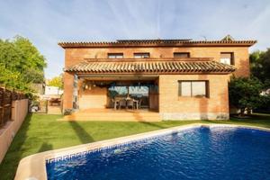 Casa en venta en Constantí, Cataluña photo 0