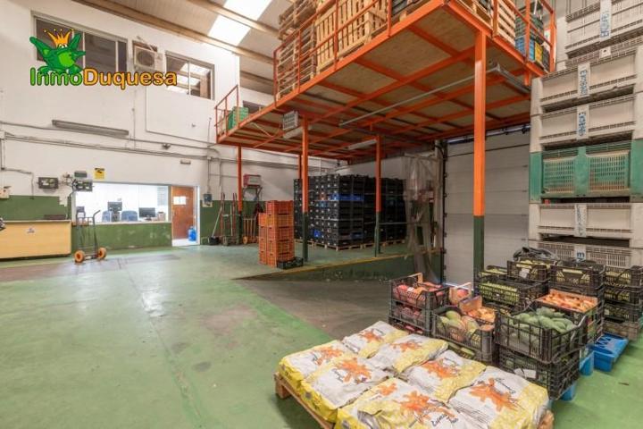 Nave industrial en venta en Almuñécar, ALMUÑECAR CENTRO photo 0