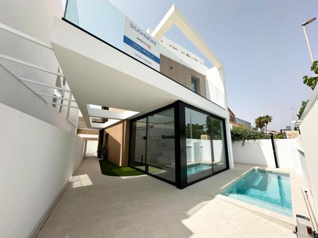 Chalet en venta en Pilar de la Horadada, Torre de la Horadada photo 0