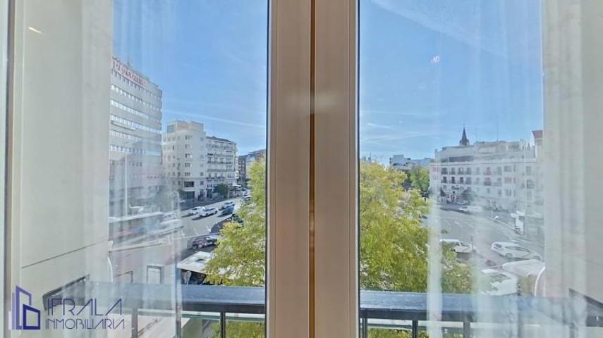 Piso en venta en Madrid, Cuatro Caminos photo 0