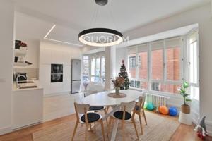 Piso en venta en Bilbao, Abando photo 0