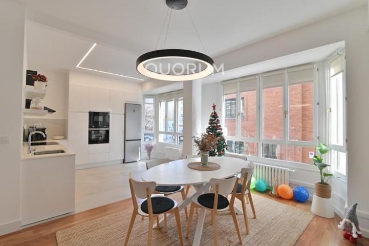 Piso en venta en Bilbao, Abando photo 0