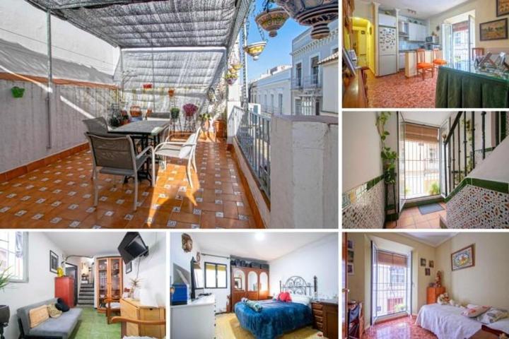 Adosada en venta en Sevilla photo 0