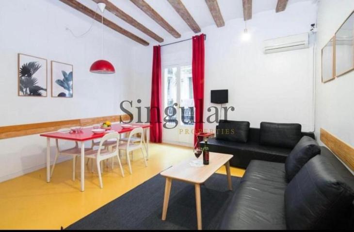 Piso en venta en Barcelona, El Raval photo 0