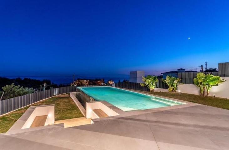 Chalet en venta en Benalmádena, Capellanía photo 0