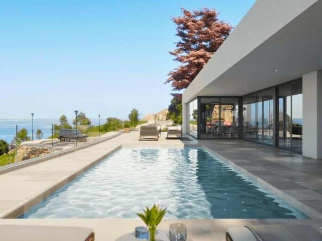 Chalet en venta en Málaga, Pinares de San Antón photo 0