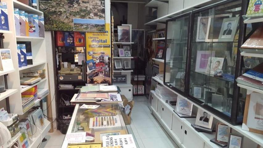 Local comercial en alquiler en Manresa, Muralla del Carme photo 0