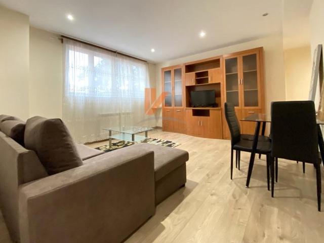 Piso en alquiler en Santiago de Compostela photo 0