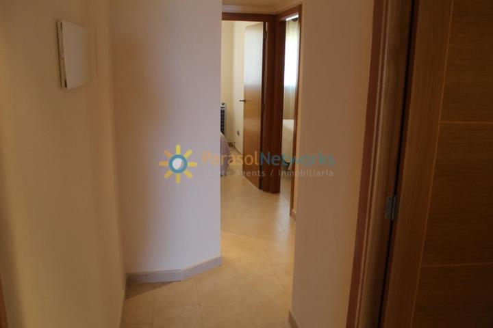 Apartamento en alquiler en Guardamar de la Safor, Playa photo 0
