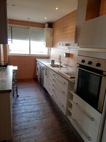 Piso en alquiler en Sevilla, Nervión photo 0