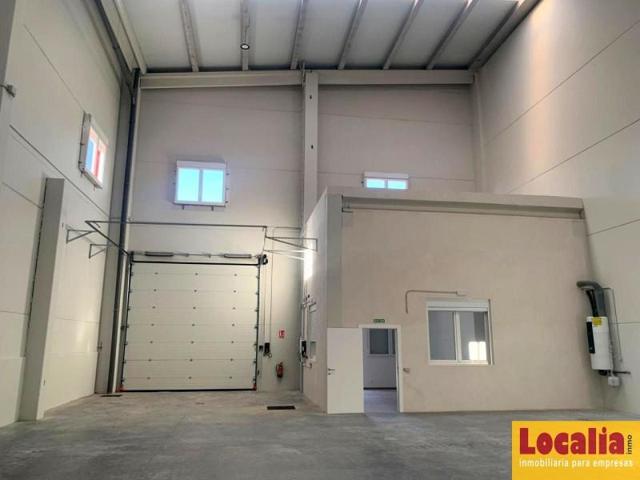 Nave industrial en alquiler en Valladolid photo 0