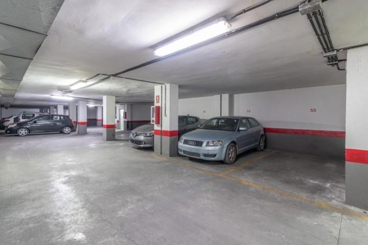 Garaje en venta en Granada, Alhamar photo 0