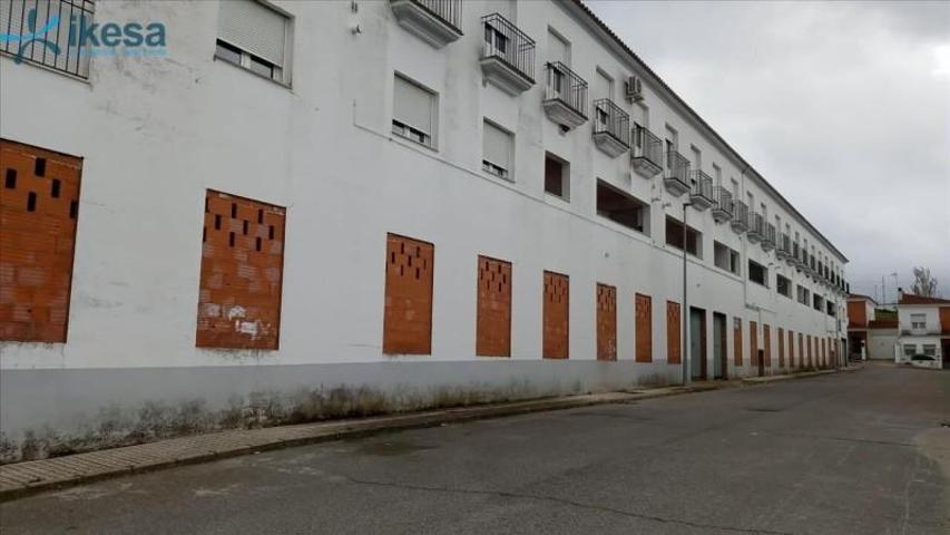 Local comercial en venta en Monesterio, Casco urbano photo 0