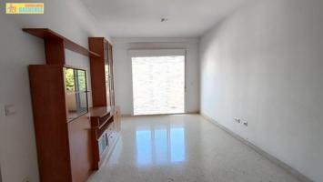 Piso en venta en Baena, Zona Juncal-San Antón photo 0
