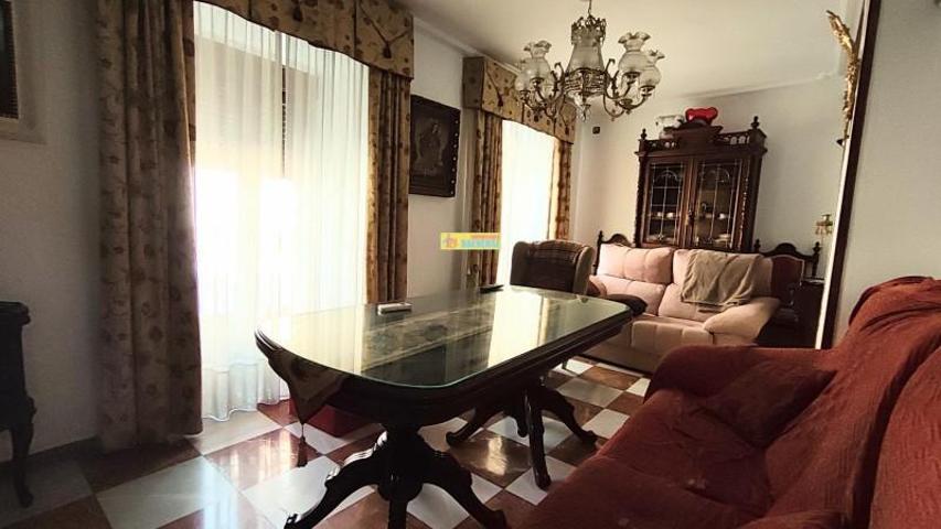 Piso en venta en Baena, Casco historico 1 photo 0
