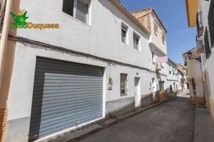 Casa en venta en Alhendín, CENTRICO photo 0