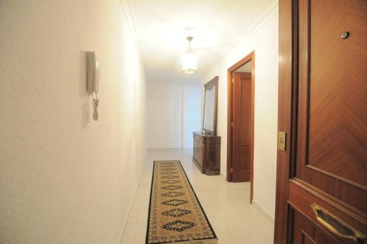 Apartamento en venta en Torrevieja, Torrevieja photo 0