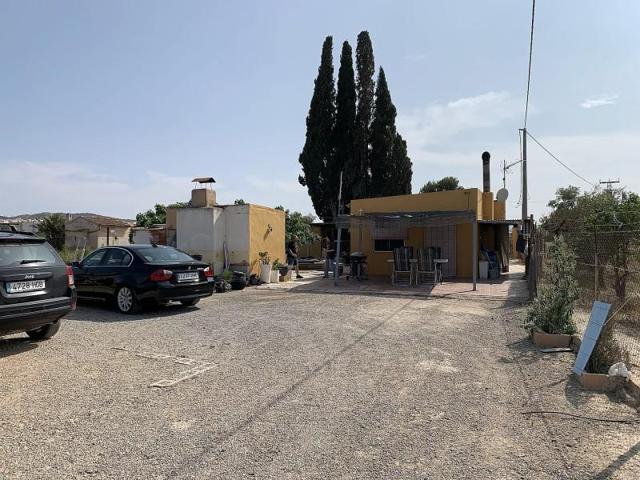 Casa con terreno en venta en Aspe photo 0