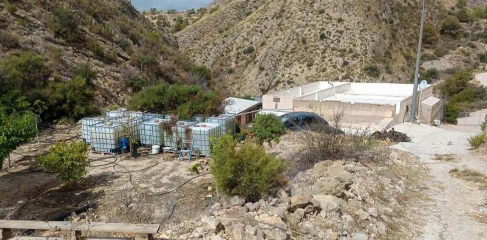 Casa con terreno en venta en Crevillent, Pla photo 0