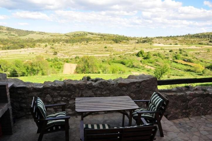 Casa en venta en Rossell, Parque natural tinença de benifassà photo 0