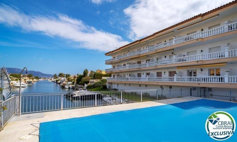 Apartamento en venta en Empuriabrava, Francolí - Freser - Noguera photo 0