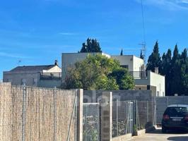 Chalet en venta en Deltebre, Baix Ebre photo 0