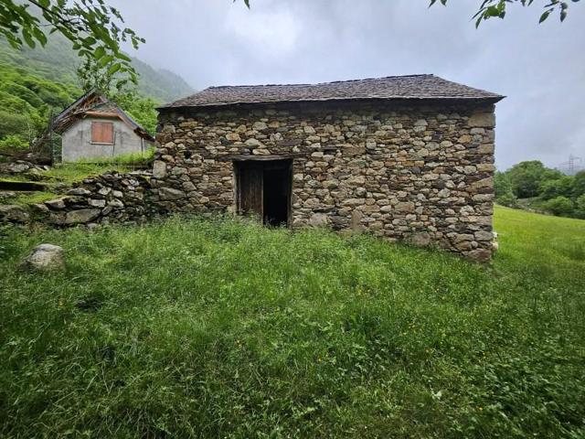 Terreno en venta en Bossòst photo 0