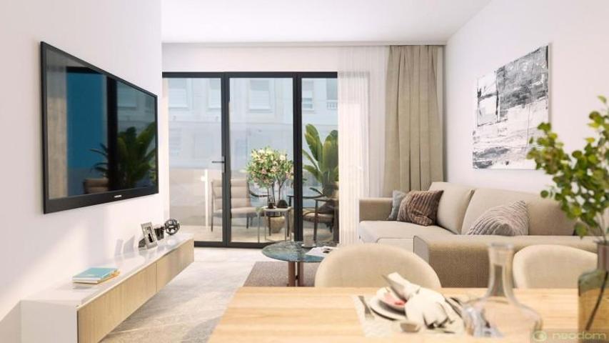 Piso en venta en Torrevieja, Torrevieja photo 0