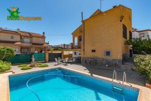 Chalet en venta en Otura, URB. LAS PIRAMIDES photo 0