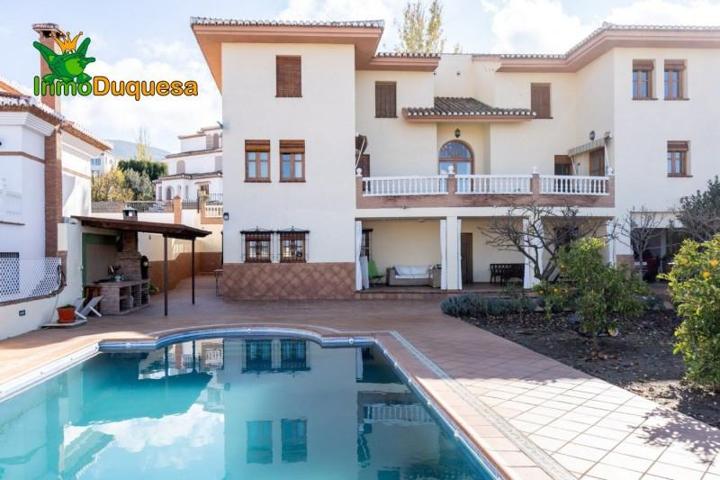 Chalet en venta en Monachil, Barrio de monachil photo 0