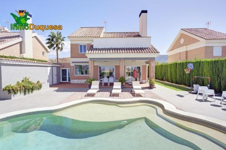 Chalet en venta en Otura, Campo de golf photo 0