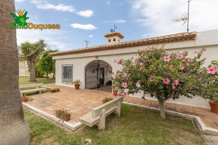Chalet en venta en Motril, Puntalon photo 0
