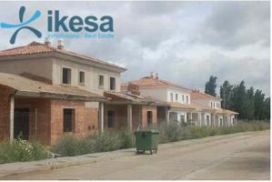 Adosada en venta en San Bartolomé de la Torre, San Bartolomé de la Torre photo 0