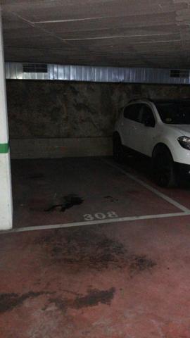 Parking en alquiler en Sabadell, Concordia photo 0