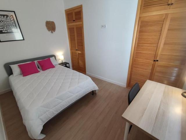 Habitación en alquiler en Ontinyent, Carrer de Tomàs Valls, 46870 photo 0