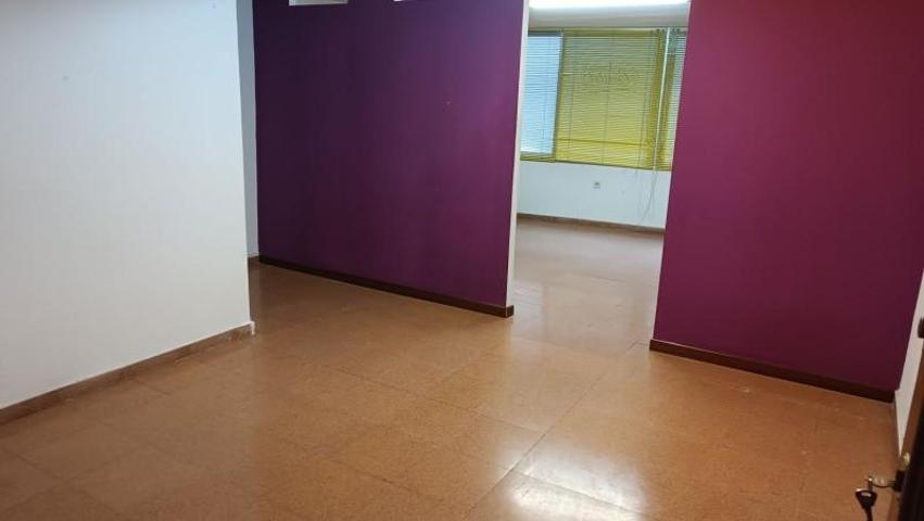 Oficina en alquiler en Zamora, Tres Cruces photo 0