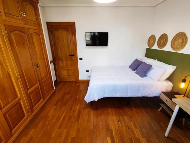 Habitación en alquiler en Castellón de la Plana, Carrer d'Enmig, 12001 photo 0