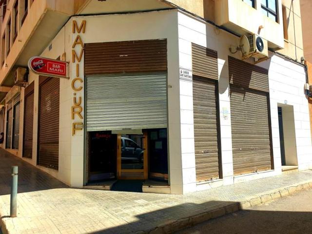 Local comercial en alquiler en Crevillent, Zona consum photo 0