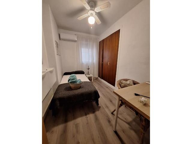 Habitación en alquiler en Málaga photo 0