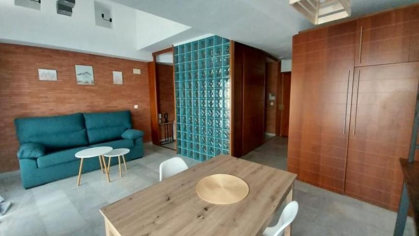 Apartamento en alquiler en Jaén, Catedral photo 0