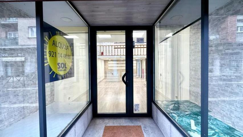 Local comercial en alquiler en Cuéllar, Castilla y leon photo 0