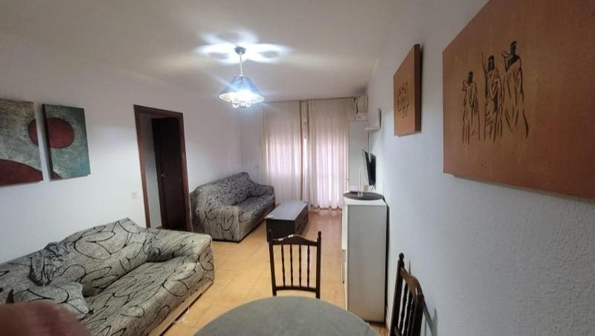 Piso en alquiler en Cáceres, SAN BLAS photo 0