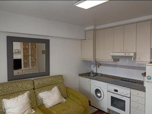 Apartamento en alquiler en Vigo, Pi y Margall photo 0