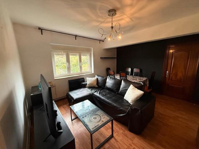 Piso en alquiler en Oviedo, Nuevo Huca photo 0