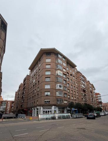 Piso en alquiler en Valladolid, La Circular photo 0